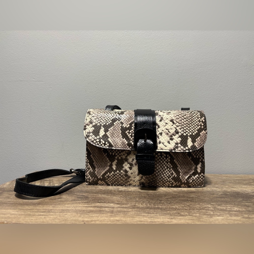 Patricia Nash Tauriana Python Leather Crossbody O… - image 2